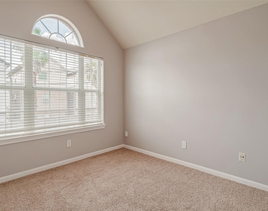 206 Sydnor Street - Photo Thumbnail 21