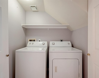 206 Sydnor Street - Photo Thumbnail 13