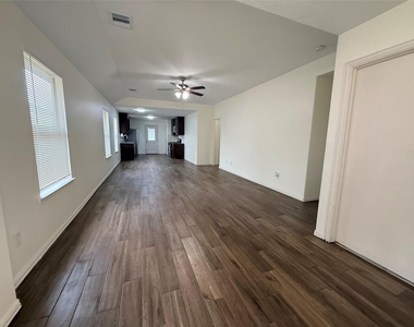 21927 Octavia Way - Photo Thumbnail 1