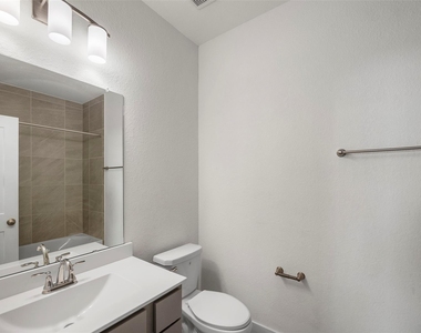 21130 Medina River Drive - Photo Thumbnail 23