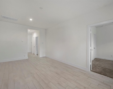 21130 Medina River Drive - Photo Thumbnail 21