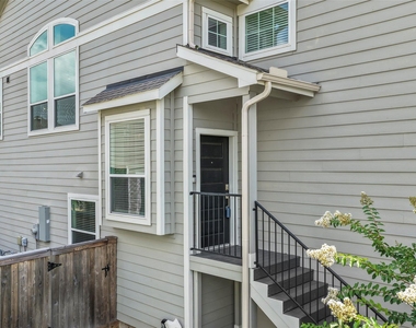 21130 Medina River Drive - Photo Thumbnail 3