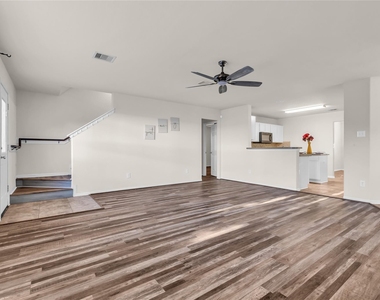 3050 Thicket Path Way - Photo Thumbnail 12
