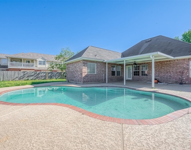 1189 Lovett Street - Photo Thumbnail 33