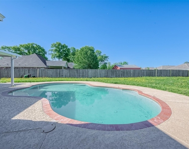 1189 Lovett Street - Photo Thumbnail 35