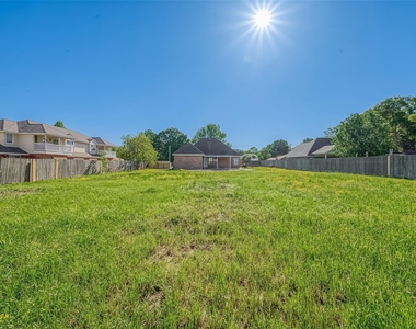 1189 Lovett Street - Photo Thumbnail 38