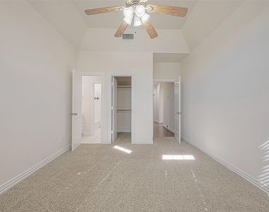 1189 Lovett Street - Photo Thumbnail 10