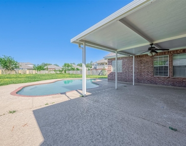 1189 Lovett Street - Photo Thumbnail 31