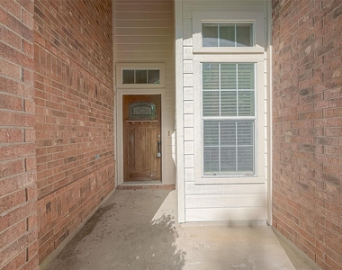 1189 Lovett Street - Photo Thumbnail 2