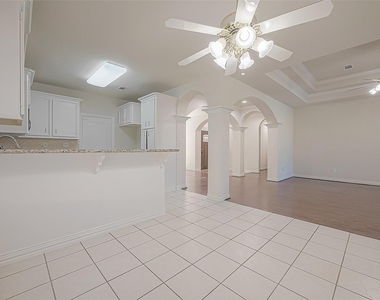 1189 Lovett Street - Photo Thumbnail 17