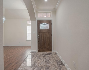 1189 Lovett Street - Photo Thumbnail 3