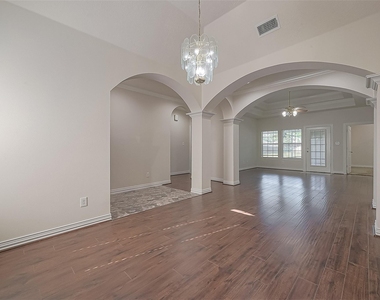 1189 Lovett Street - Photo Thumbnail 5