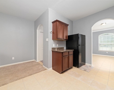 12054 Fairquarter Lane - Photo Thumbnail 8