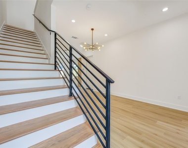 9007 Noel Street - Photo Thumbnail 15