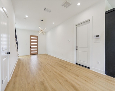 9007 Noel Street - Photo Thumbnail 32