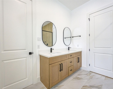 9007 Noel Street - Photo Thumbnail 21