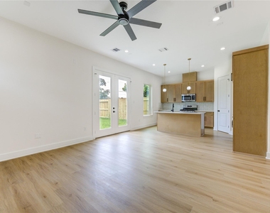 9007 Noel Street - Photo Thumbnail 4