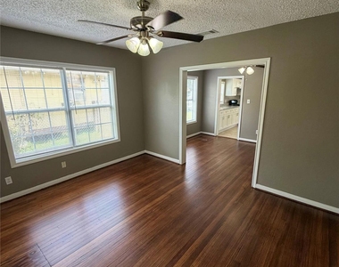 111 Inlane Street - Photo Thumbnail 28