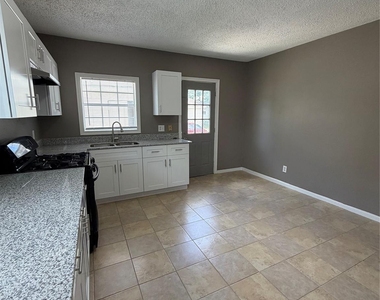 111 Inlane Street - Photo Thumbnail 20