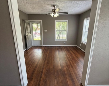 111 Inlane Street - Photo Thumbnail 25