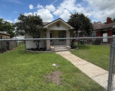 111 Inlane Street - Photo Thumbnail 3