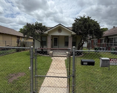 111 Inlane Street - Photo Thumbnail 2