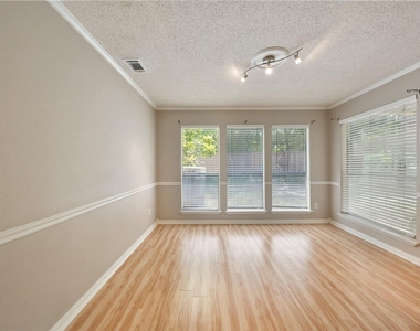 3311 Golden Trails Drive - Photo Thumbnail 8