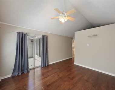 3311 Golden Trails Drive - Photo Thumbnail 14