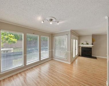 3311 Golden Trails Drive - Photo Thumbnail 3