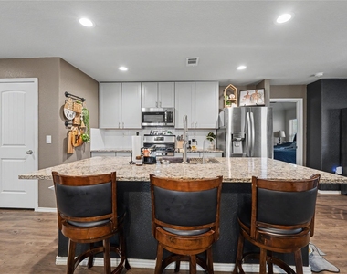 20815 Acorn Valley Drive - Photo Thumbnail 11