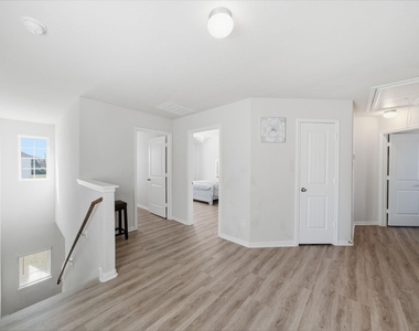 18518 Snowy River Lane - Photo Thumbnail 7