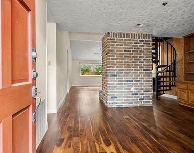 13426 Nevermore Drive - Photo Thumbnail 4