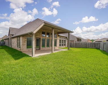 1215 Watercrest Park Lane - Photo Thumbnail 21