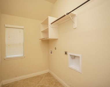 1215 Watercrest Park Lane - Photo Thumbnail 18