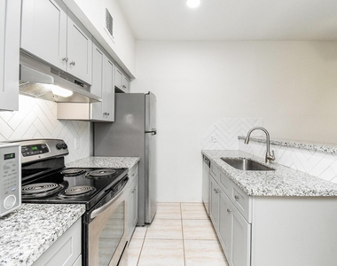 2626 Holly Hall Street - Photo Thumbnail 6