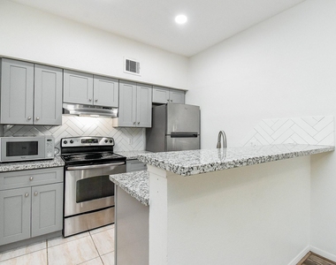 2626 Holly Hall Street - Photo Thumbnail 12