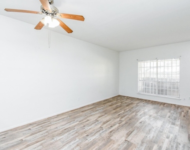 2626 Holly Hall Street - Photo Thumbnail 4
