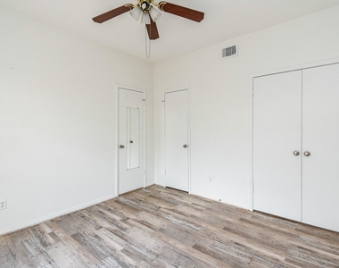 2626 Holly Hall Street - Photo Thumbnail 16