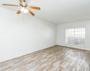 2626 Holly Hall Street - Photo Thumbnail 11