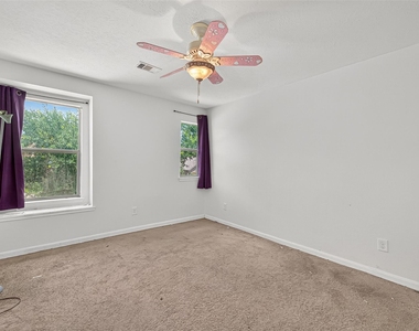 16547 Lanesborough Drive - Photo Thumbnail 43