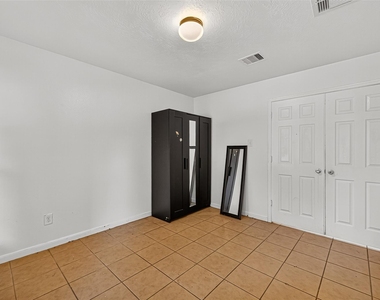 16547 Lanesborough Drive - Photo Thumbnail 31
