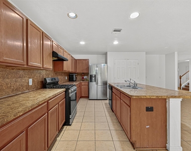 16547 Lanesborough Drive - Photo Thumbnail 29