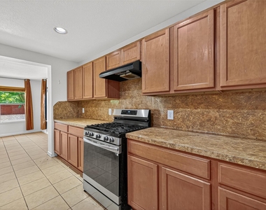 16547 Lanesborough Drive - Photo Thumbnail 25