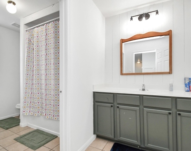 6715 Plum Springs Lane - Photo Thumbnail 18