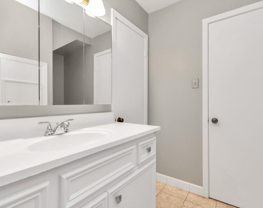 12526 Hazelwood Lane - Photo Thumbnail 27