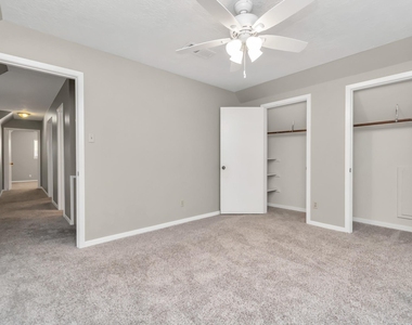 12526 Hazelwood Lane - Photo Thumbnail 31