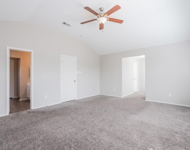 2911 Cypress Island Drive - Photo Thumbnail 7