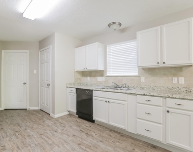 2911 Cypress Island Drive - Photo Thumbnail 6