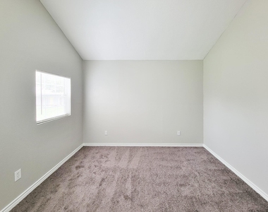 15814 Murrelet Court - Photo Thumbnail 24