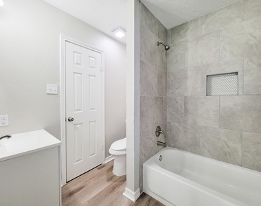 15814 Murrelet Court - Photo Thumbnail 25